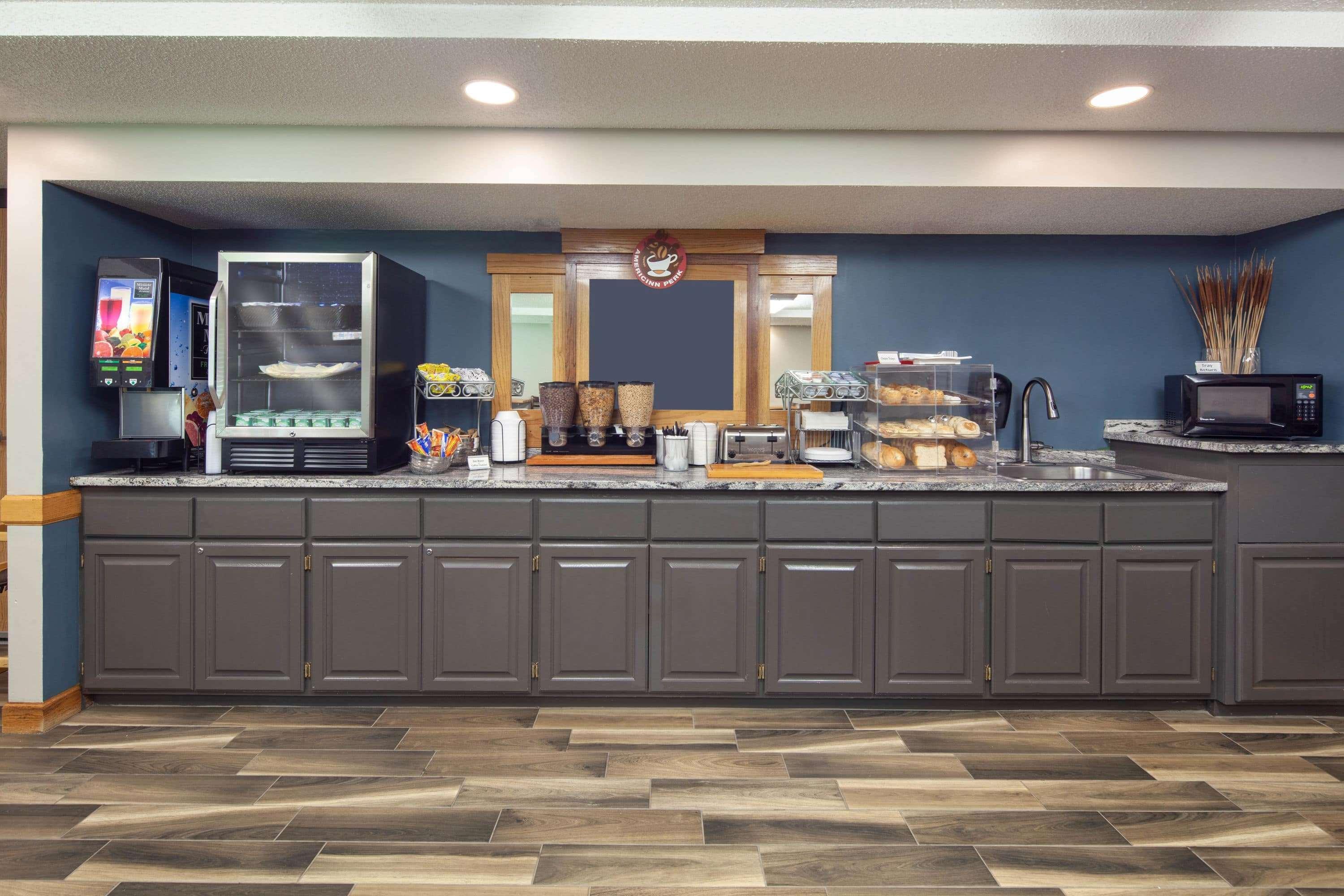 Americinn By Wyndham Northfield Εξωτερικό φωτογραφία