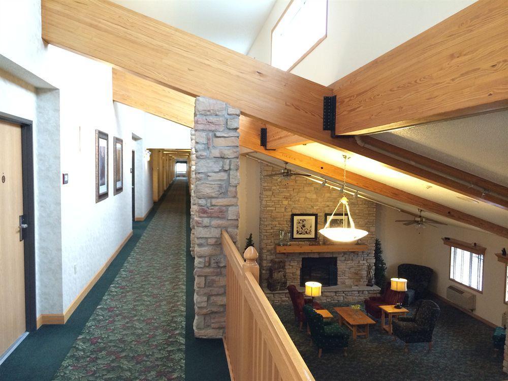 Americinn By Wyndham Northfield Εξωτερικό φωτογραφία